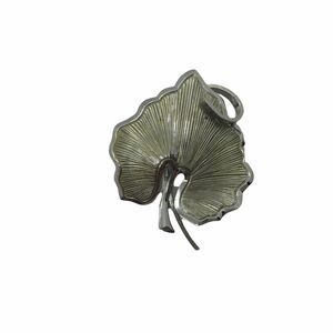 Leaf Brooch Pin Vintage Womens Silver Tone Art Nouveau C Clasp size 2" X 1.5"